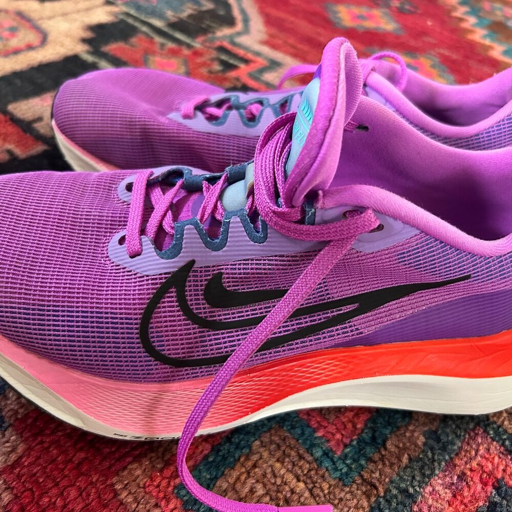 Nike Zoom Fly 5 Size 8.5